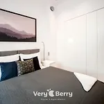 Very Berry - Orzeszkowej 14 - Mtp Apartment, Parking, Check In 24H