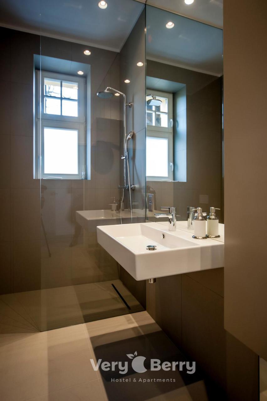 Very Berry - Orzeszkowej 14 - Mtp Apartment, Parking, Check In 24h