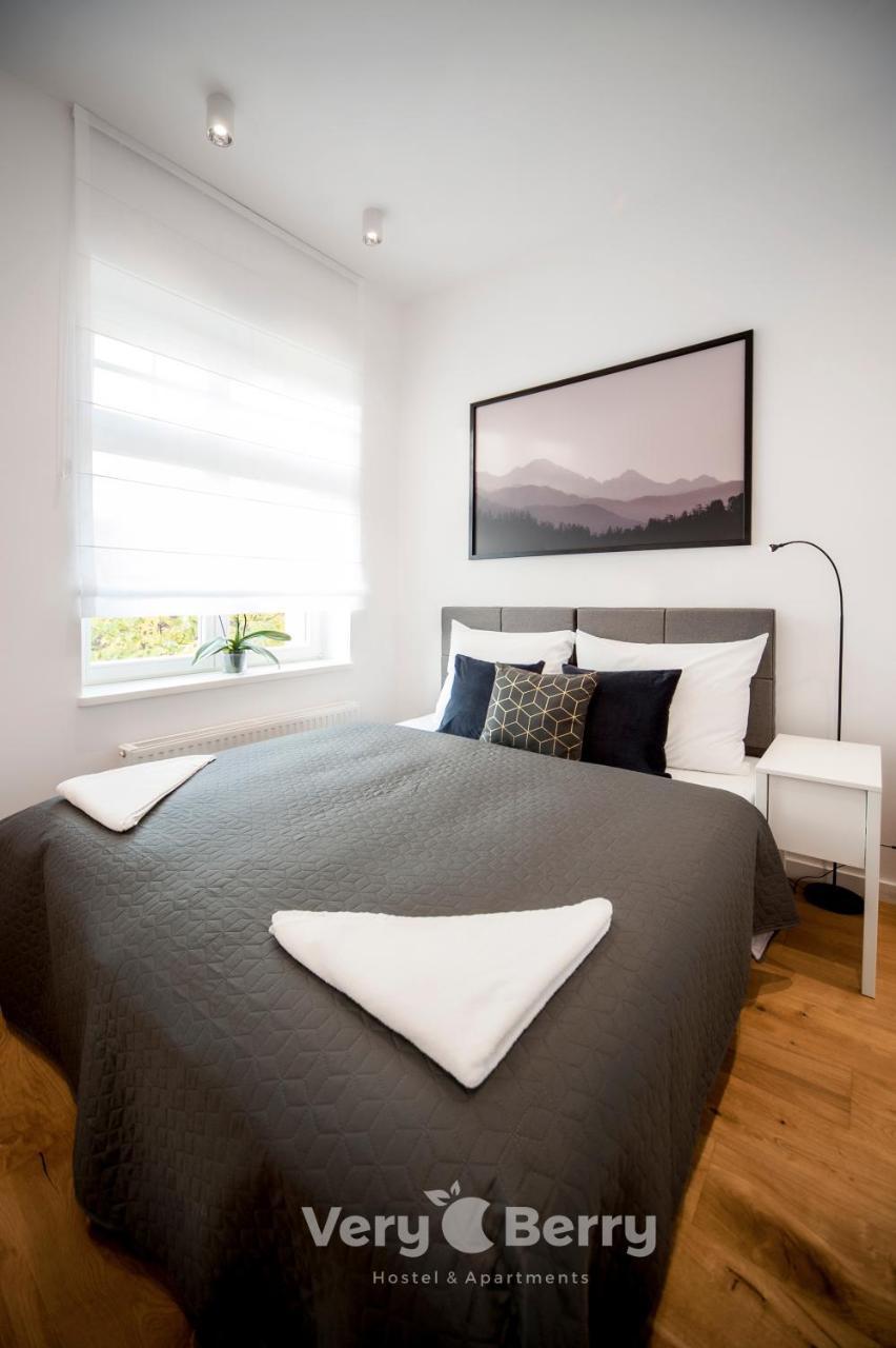 Apartment Very Berry - Orzeszkowej 14 - Mtp Apartment, Parking, Check In 24h