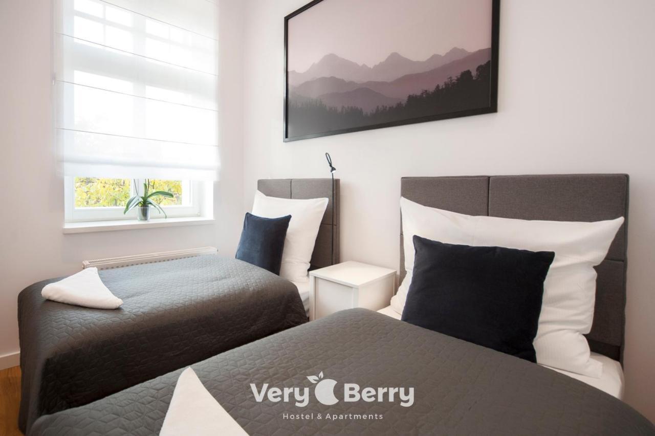 Very Berry - Orzeszkowej 14 - Mtp Apartment, Parking, Check In 24h *