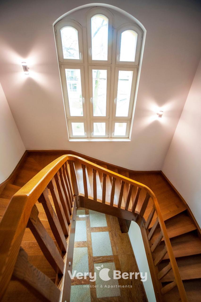 Very Berry - Orzeszkowej 14 - Mtp Apartment, Parking, Check In 24h Poznan